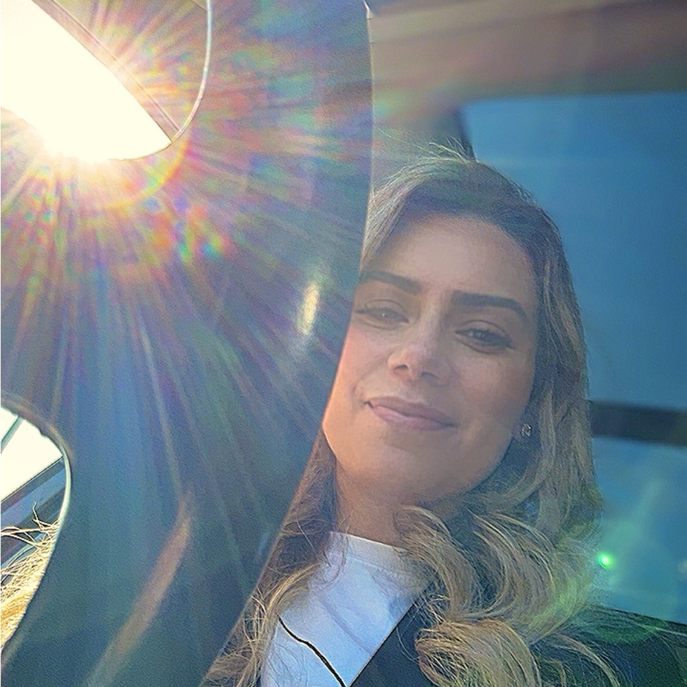 Meet your Posher, Elizabeth